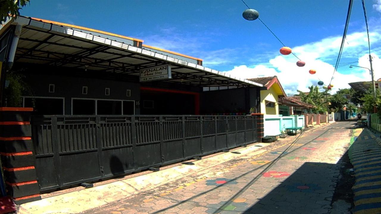 Villa Kanalan Banyuwangi